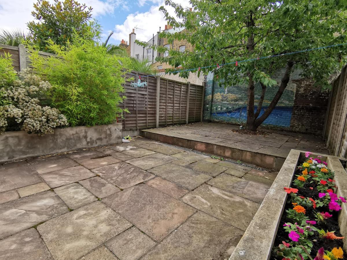 Single Room With En-Suite Shower Room In Zone 1 Londra Dış mekan fotoğraf